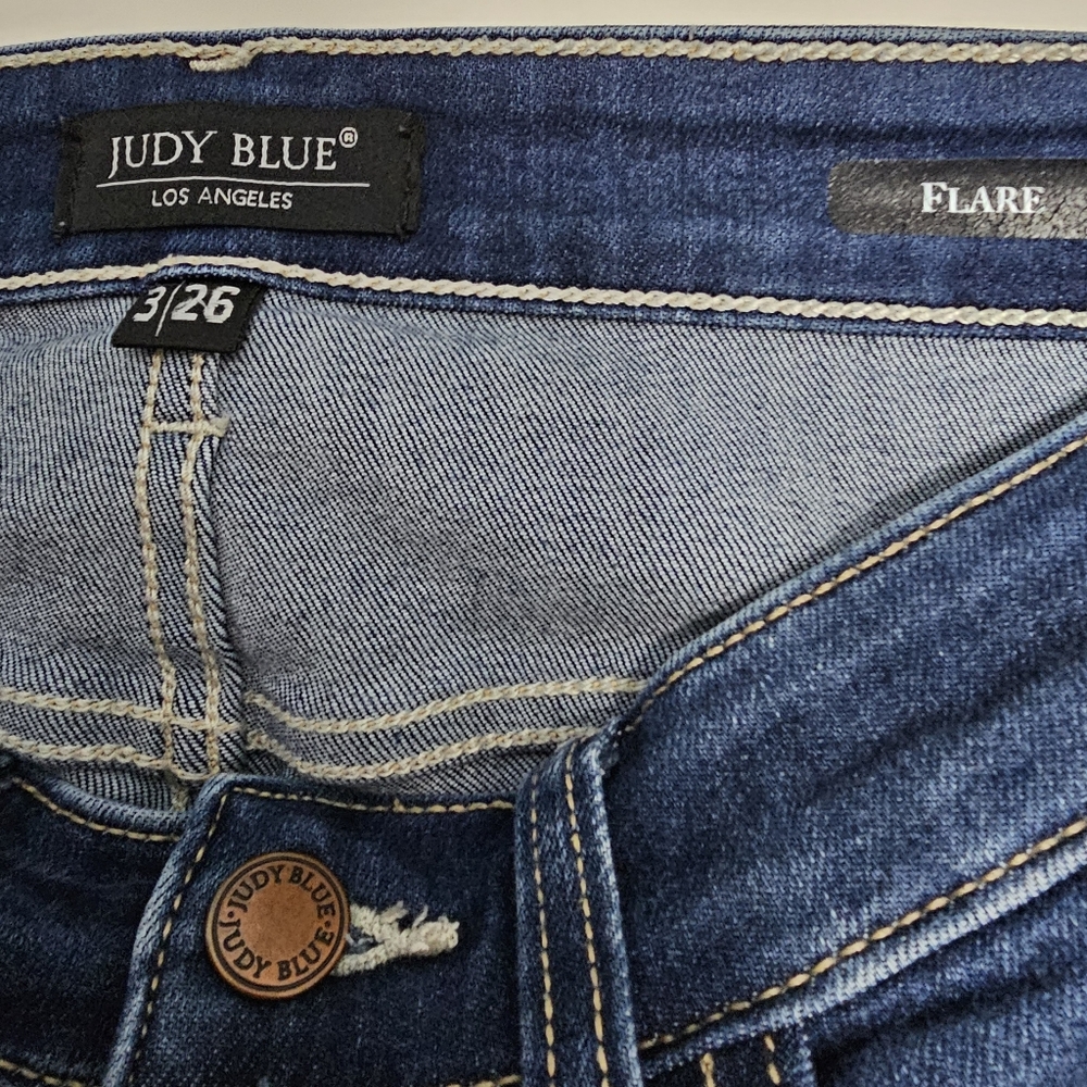 Judy Blue High-Rise Dark Wash Flare Jeans Style JB82395DK Sz 3/26 - Picture 3 of 5